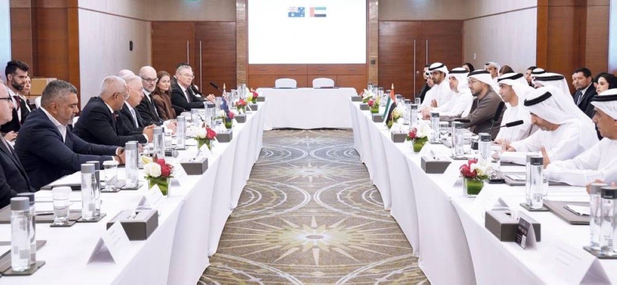الإمارات تبحث تعزيز التكامل التجاري والسياحي مع أستراليا