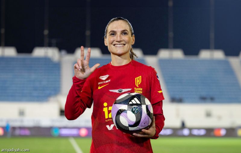 عوضن خسارة الدور الأول.. سيدات القادسية يضربن الهلال برباعية