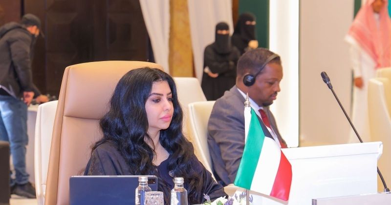 نوف بهبهاني مترئسة وفد الكويت