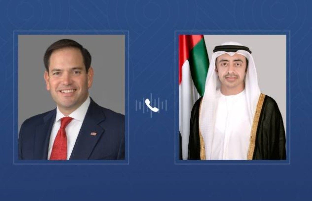 عبدالله بن زايد يتلقى اتصالاً هاتفياً من وزير الخارجية الأمريكي