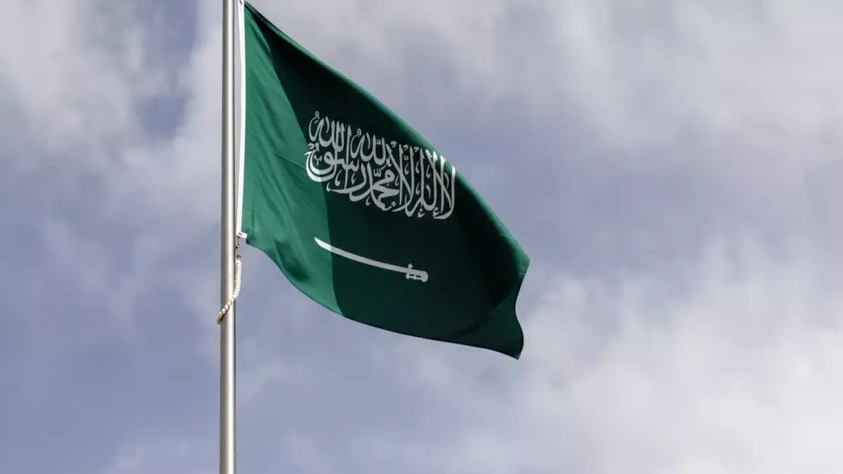 رسمياً: 6 أنواع سيارات محظورة نهائياً على المقيمين بالسعودية من اليوم - والمخالف يواجه عقوبات صارمة!