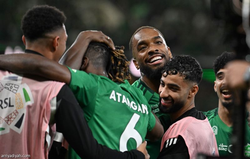 المرة الثالثة.. توني يحلق بالنجومية