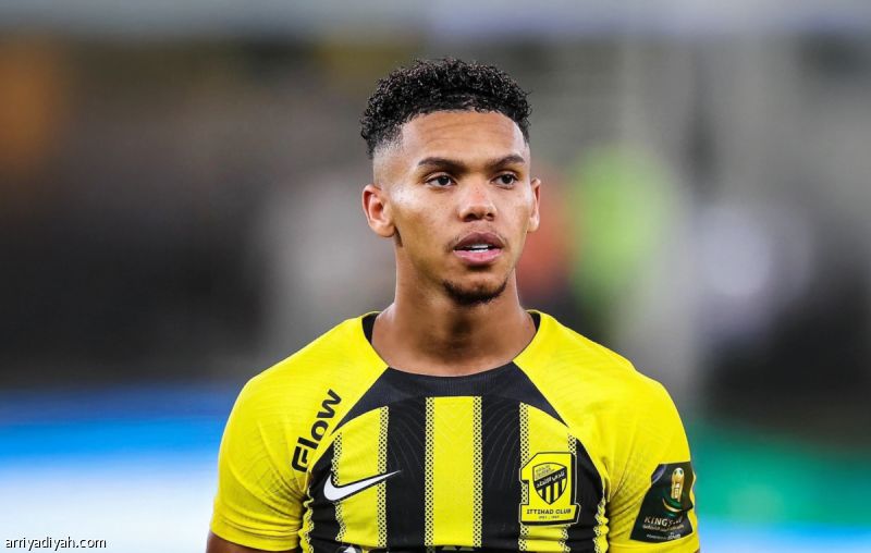 رسميّا.. الأخدود يوقع مع فقيهي