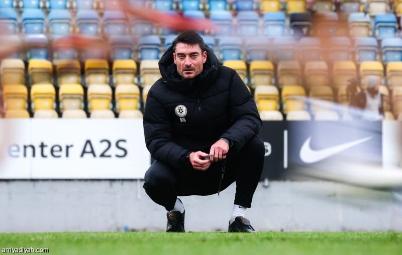 رييرا يقود مهمة إنقاذ فرانكفورت