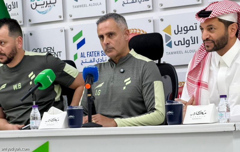 جوميز: الأزمة تحاصرنا.. وأستحق الطرد