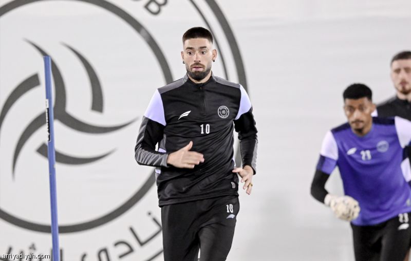 الشباب يستعيد كاراسكو.. والصقور ينضم بعد الفيحاء