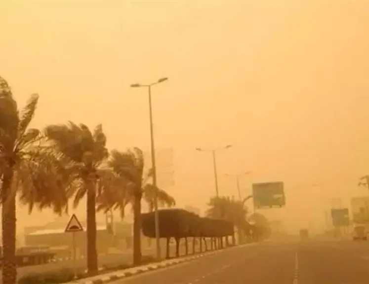 السعودية على صفيح ساخن.. عاصفة رعدية ورياح شديدة تهدد الطرق والجبال غدًا