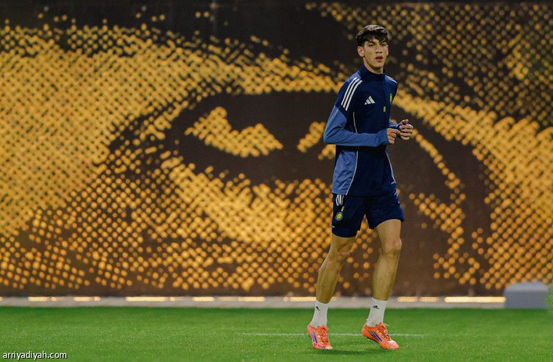 مصدر خاص: السيولة تعلّق صفقات النصر