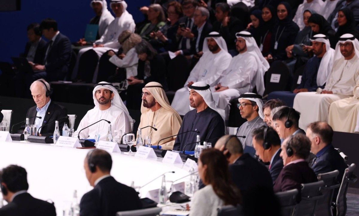 محمد بن زايد ومحمد بن راشد يشهدان انطلاق الدورة الأولى للقمة العالمية للعلماء