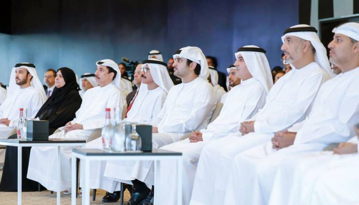 مكتوم بن محمد.. إنجازات مالية تواكب أفضل الممارسات العالمية