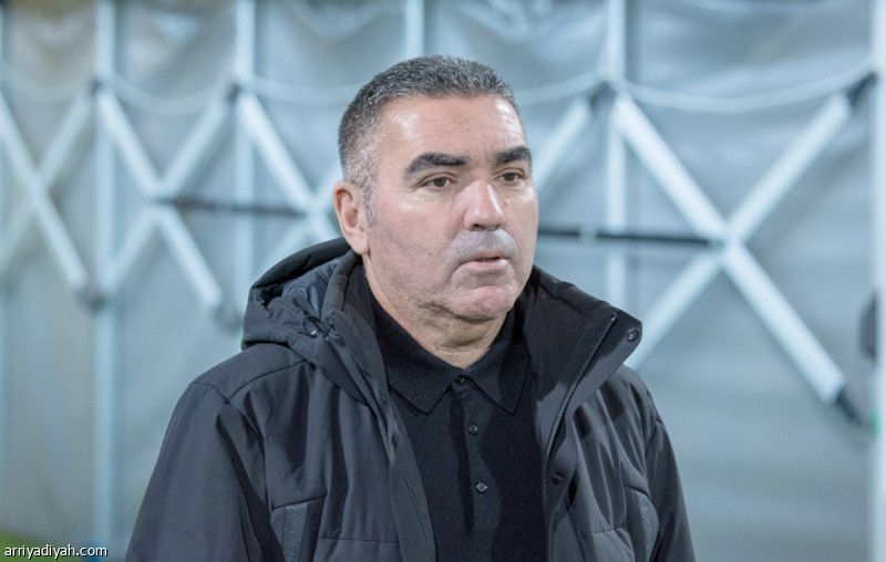 قادري: مباراة الفتح لا تستحق الكلام.. والضغط أضعفنا