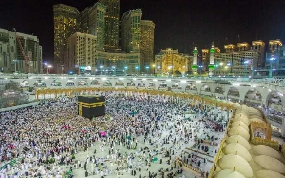 الخبر تمسك الإشارة بذكاءها.. ثورة مرورية جديدة في شوارع السعودية