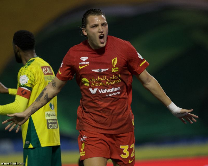 فوز رابع وسابقة جديدة.. القادسية يكرر انتصاره على الخليج