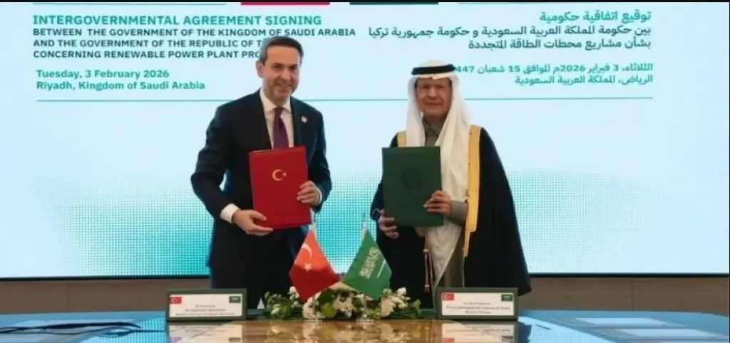 السعودية وتركيا توقعان اتفاقية ضخمة لمشاريع طاقة متجددة بـ5 آلاف ميجاواط