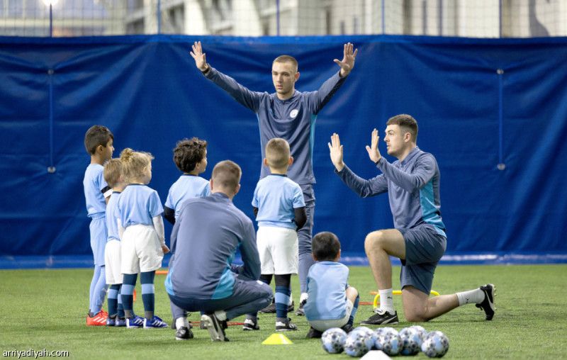 إنجلترا تمنع الصغار من الكرات الرأسية