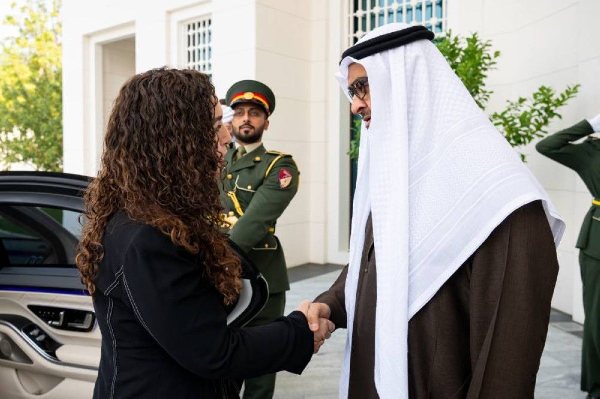 رئيس الدولة ورئيسة كوسوفو يبحثان تعزيز علاقات البلدين