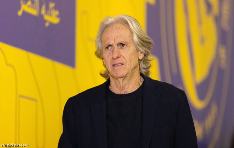 جيسوس يستعين بالعمري والخيبري وبروزوفيتش.. والحمدان بديلا