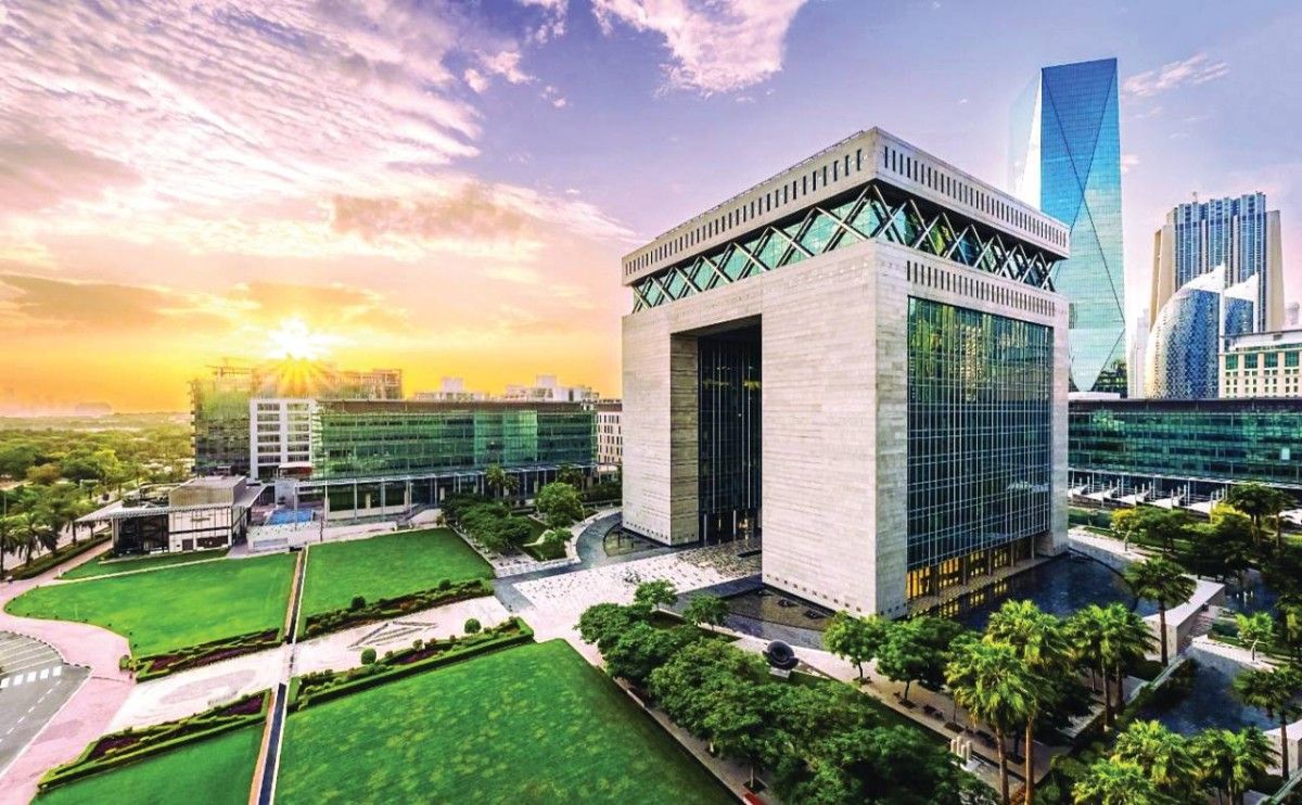 مكتوم بن محمد: رؤية محمد بن راشد ترسيخ دبي وجهة رائدة للمال والأعمال في العالم