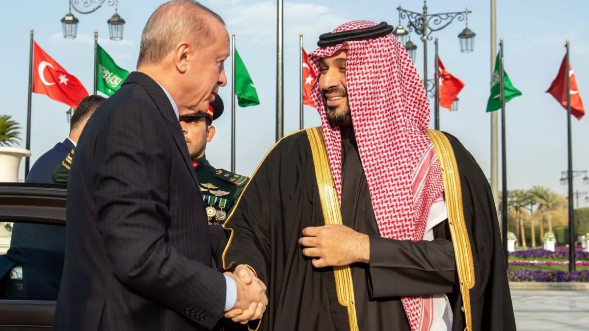 رسمياً: الميكروفون يفضح ما همس به محمد بن سلمان لأردوغان سراً الكلمات الثلاث التي أذهلت الجميع!