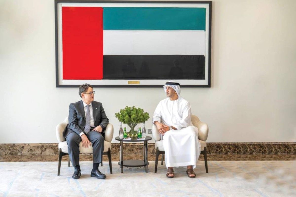 بحث التعاون بين الإمارات ومنغوليا وطاجيكستان ولاوس