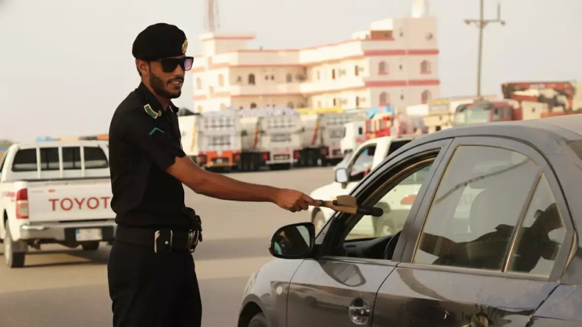 قرار مروري صادم يهدد حياة نصف مليون أسرة.. فجاء رد الإدارة العامة للمرور بحماية استباقية شاملة