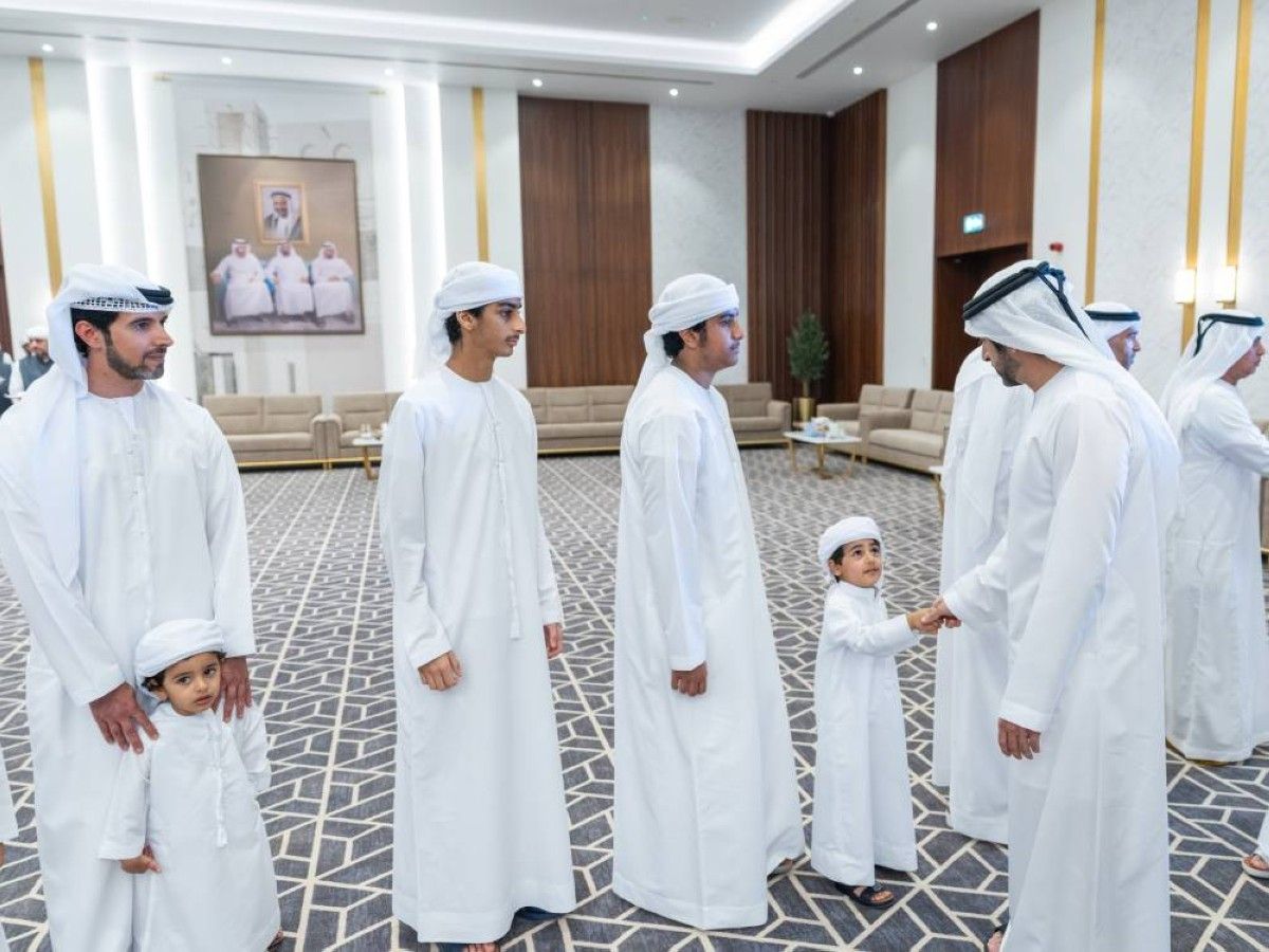 حمدان ومكتوم وأحمد بن محمد يحضرون أفراح بن سليمان والمهيري