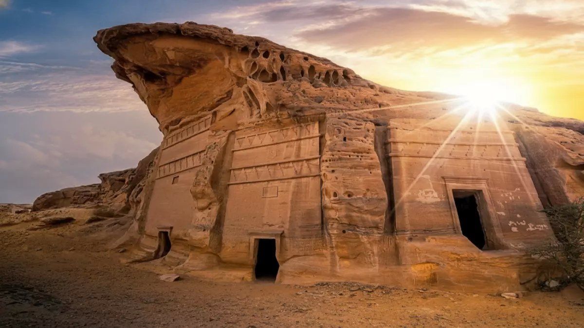 رسمياً: غدًا العُلا تحتضن قمة اقتصادية مصيرية مع صندوق النقد الدولي... قرارات ستغير مستقبل الأسواق الناشئة!