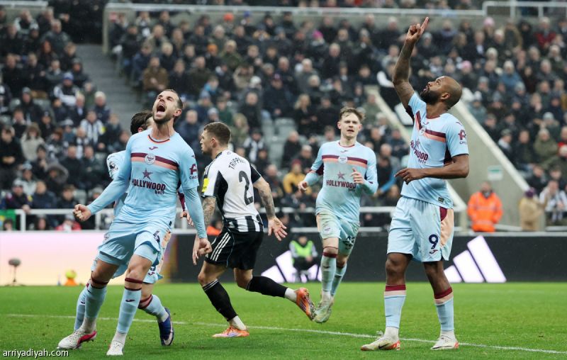 برينتفورد يقلبها على نيوكاسل.. وفيلا يتعثر بالتعادل