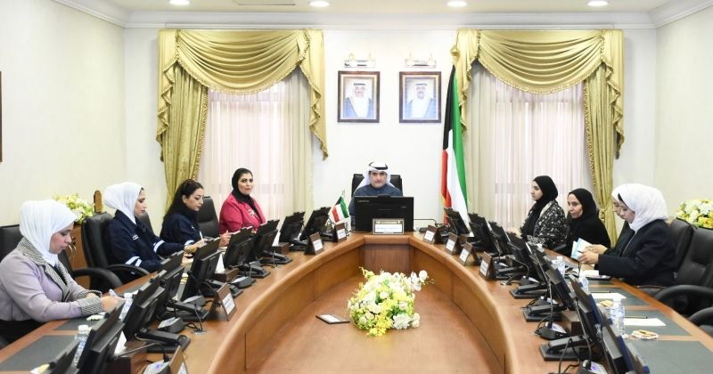 «الجهاز المركزي» و«المالية» يبحثان سبل التعاون وآليات الربط الآلي