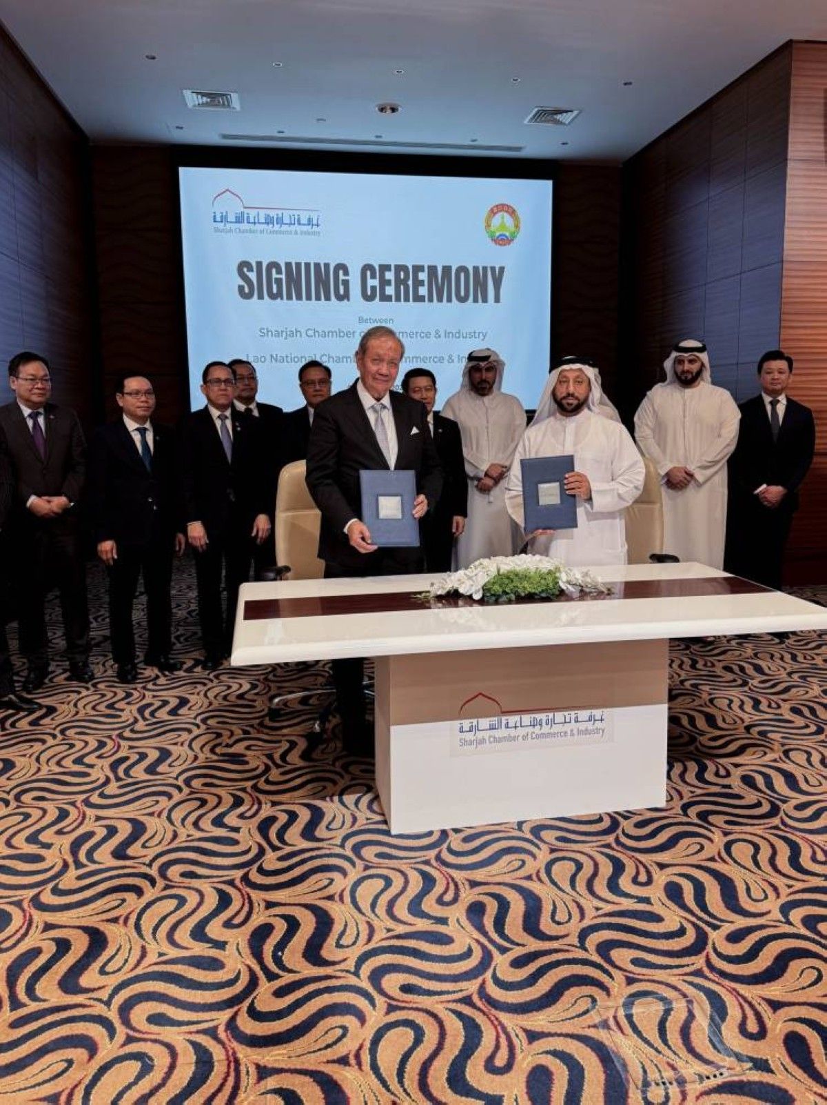 «غرفة الشارقة» تتعاون مع نظيرتها في لاوس
