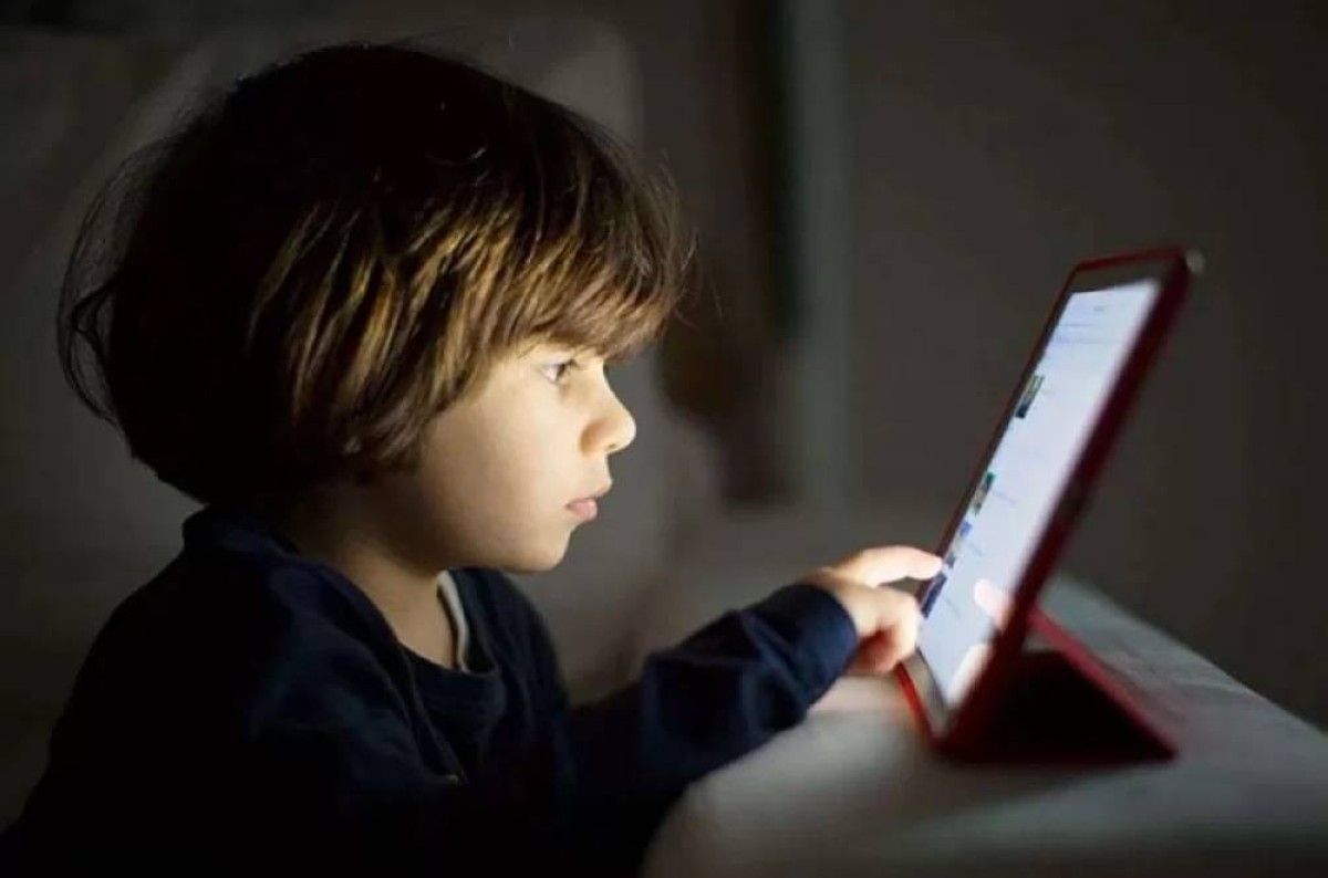 التشيك تدرس حظر منصات التواصل للأطفال دون سن الـ 15