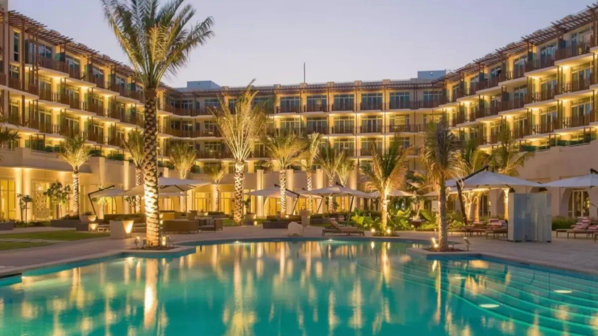 رسمياً: IHG تطلق 15 وظيفة ذهبية في عُمان 2026 رواتب استثنائية ومزايا تفوق التوقعات!