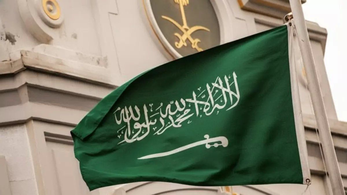 رسمياً: السعودية تُصدر أحكام صادمة ضد 22 مصرياً غرامات تصل لمليون ريال وأحكام بالسجن!