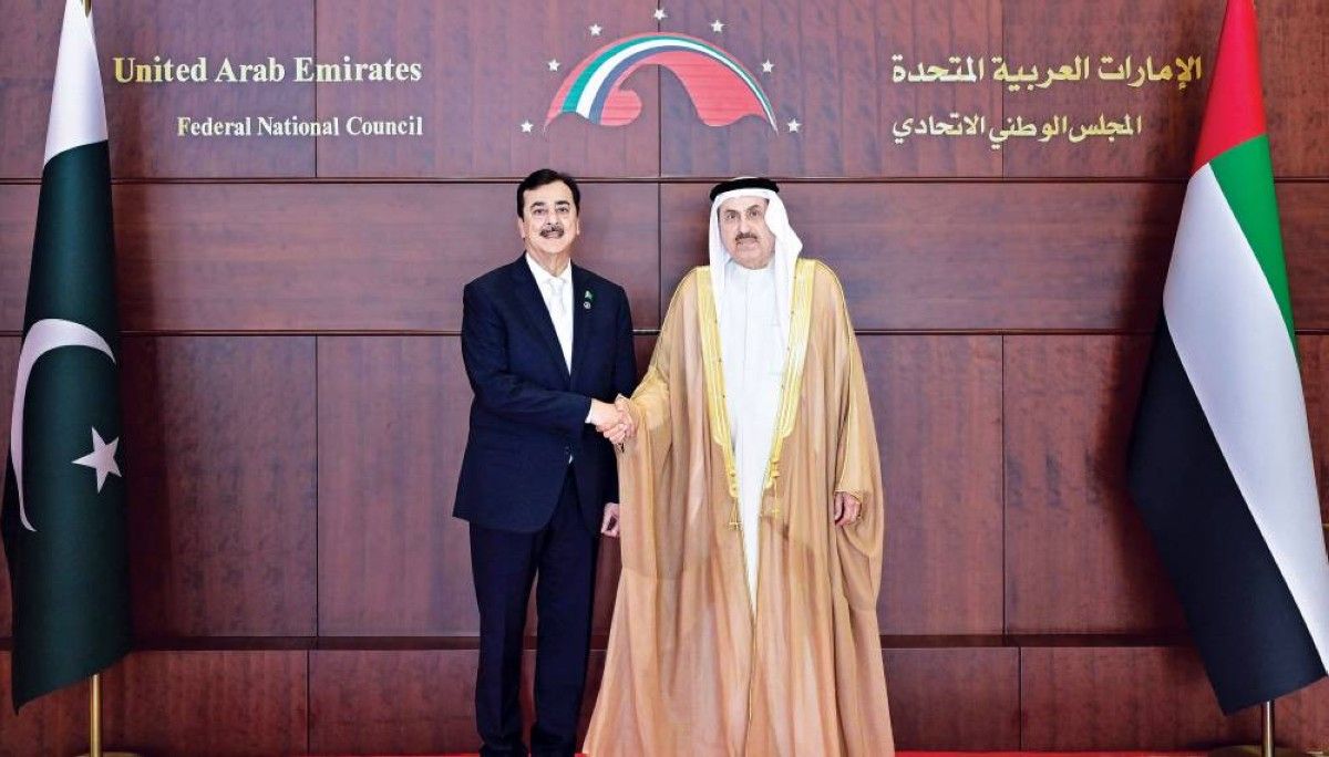 الإمارات وباكستان تبحثان علاقات الصداقة والشراكة