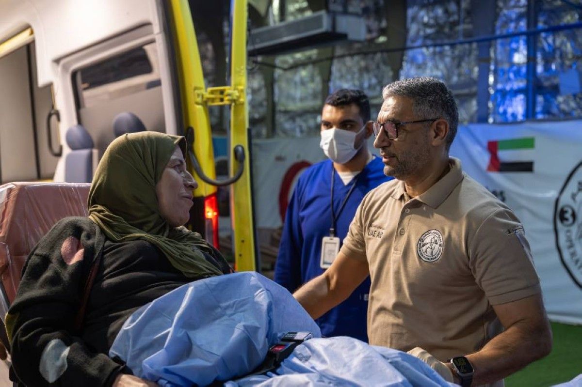 المستشفى الإماراتي العائم يواصل استقبال الإصابات والحالات المرضية القادمة من قطاع غزة