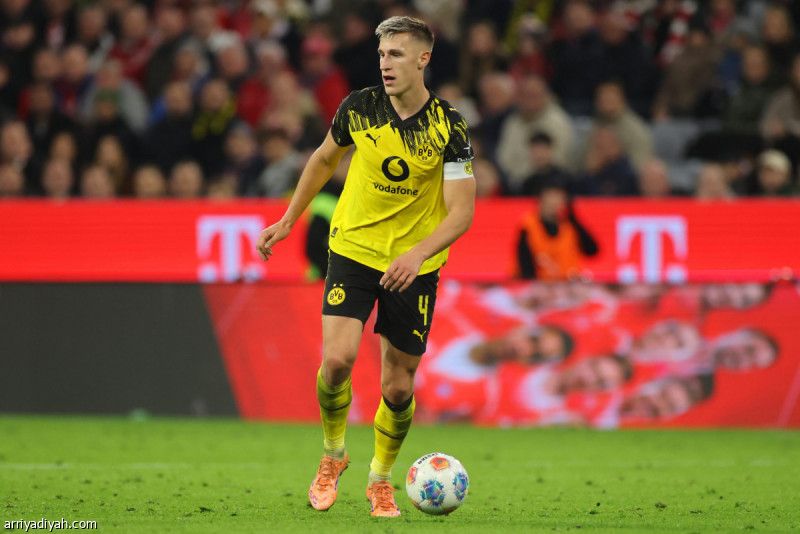 دورتموند يحسم مستقبل شلوتربيك الشهر المقبل