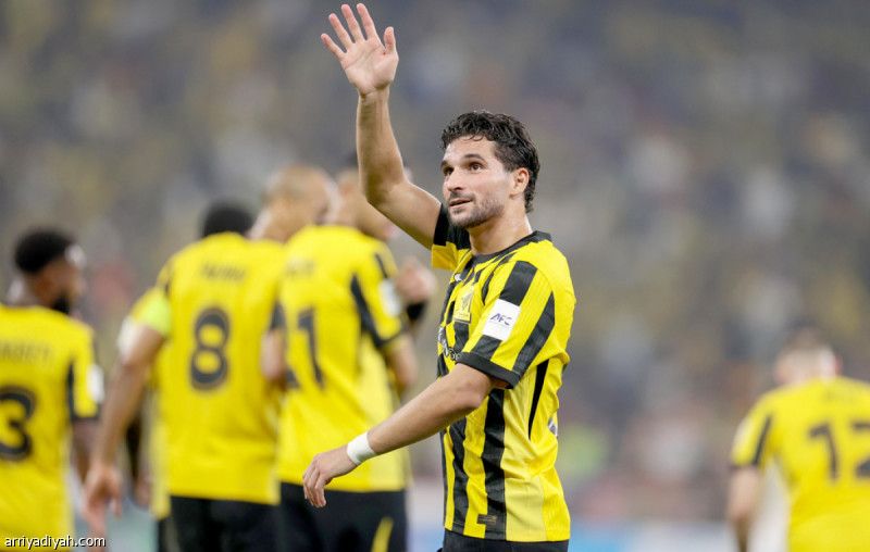 عوار.. هاتريك تاريخي