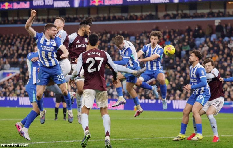 «النيران الصديقة» تعيد أستون فيلا إلى الانتصارات