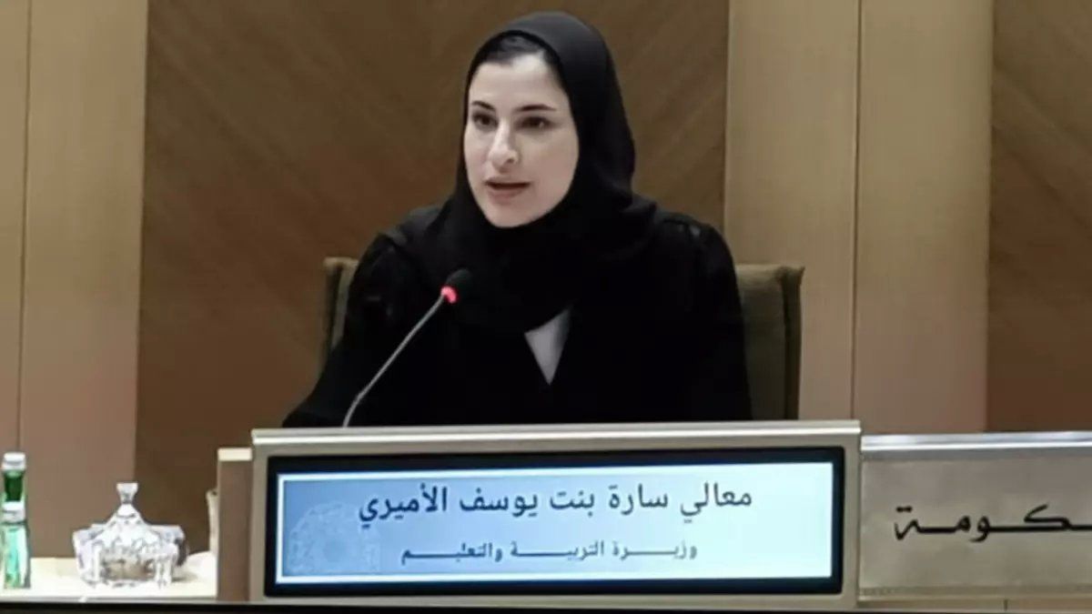 رسمياً: الإمارات تطلق نظام تقييم ثوري للمعلمين… راتبك مرتبط بأدائك بدءاً من هذا العام!