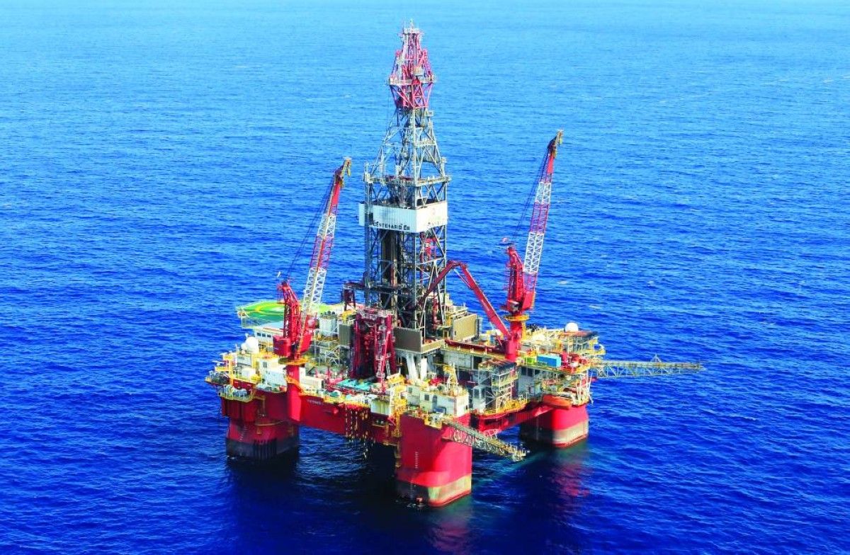 تراجع النفط مع خفض وكالة الطاقة توقعات نمو الطلب