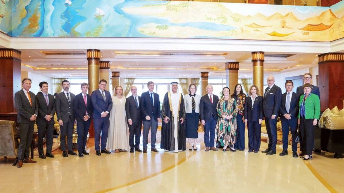 حاكم رأس الخيمة يستقبل وفداً من سفراء دول الاتحاد الأوروبي