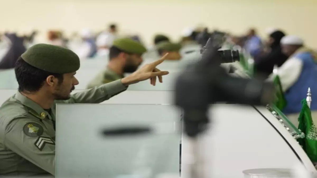 مع قرب رمضان.. الجوازات السعودية توقف الخروج والعودة على المقيمين باستثناء هذه الفئة الوحيدة!