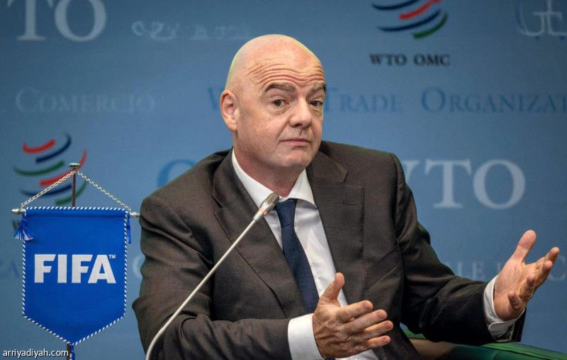 منغوليا تقلّد إنفانتينو أرفع الأوسمة