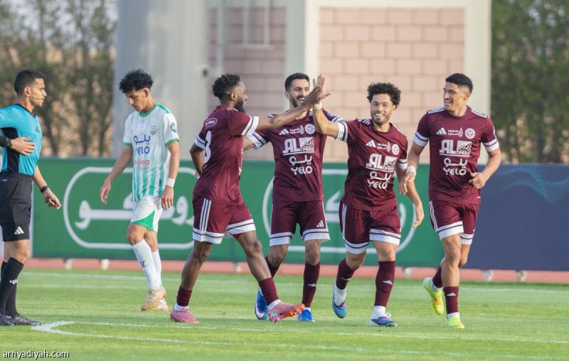 الفيصلي يعاقب الأنوار برباعية