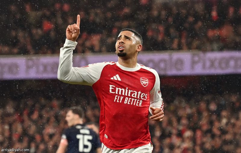 أرسنال وليدز يتأهلان إلى المرحلة الخامسة من الكأس