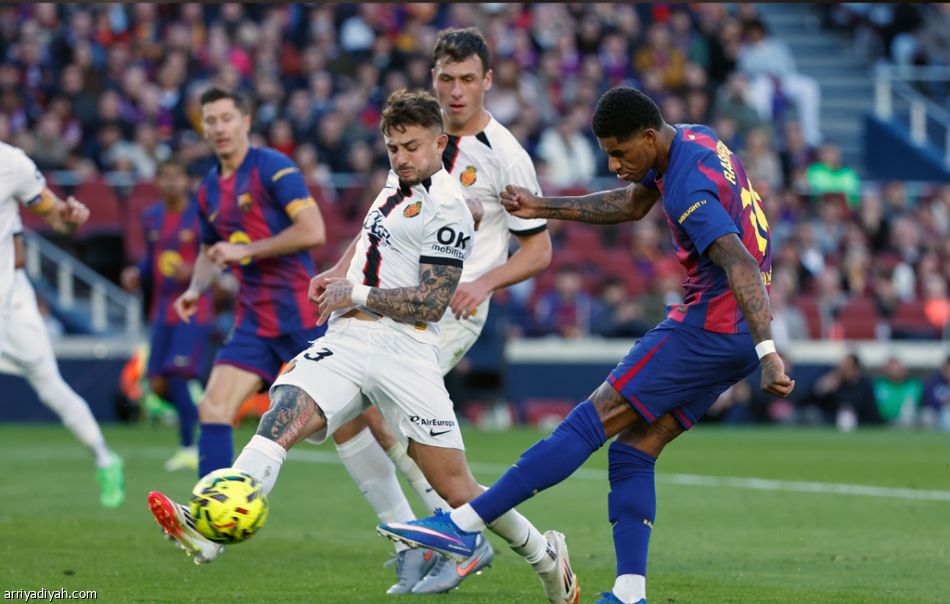 الغياب الأوروبي يكبد يونايتد 100 مليون جنيه