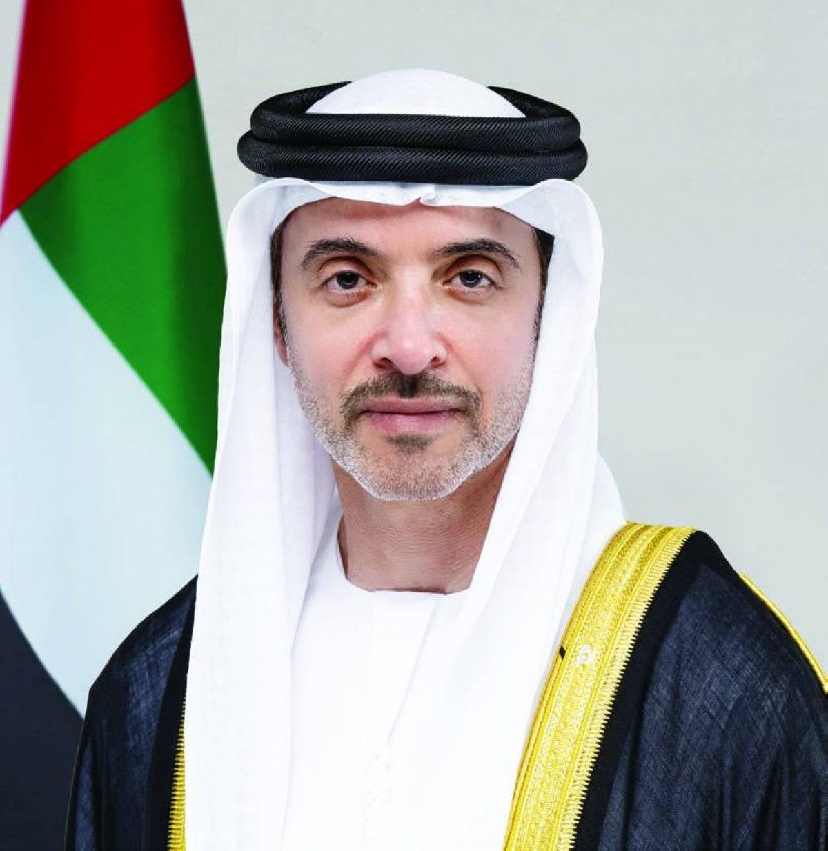 هزاع بن زايد يهنئ بحلول الشهر الفضيل