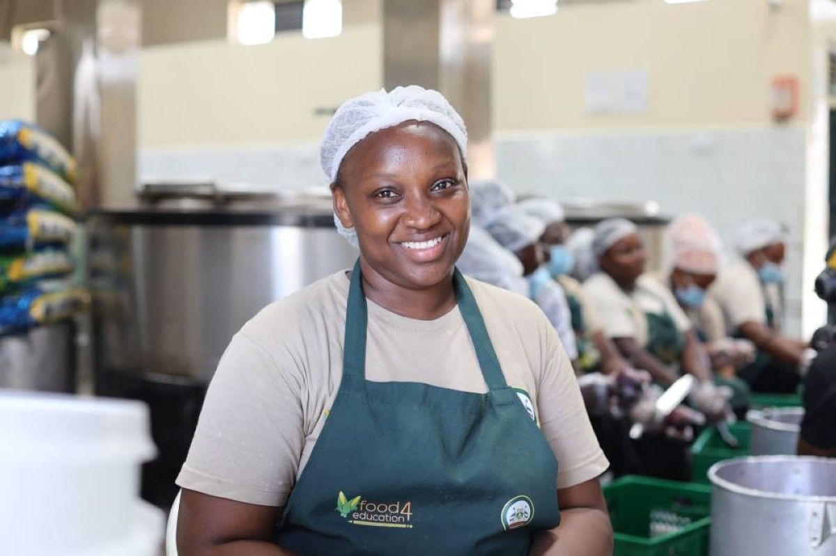 دبي العطاء تطلق مبادرة لدعم برنامج وجبات مدرسية صديقة للبيئة في إفريقيا