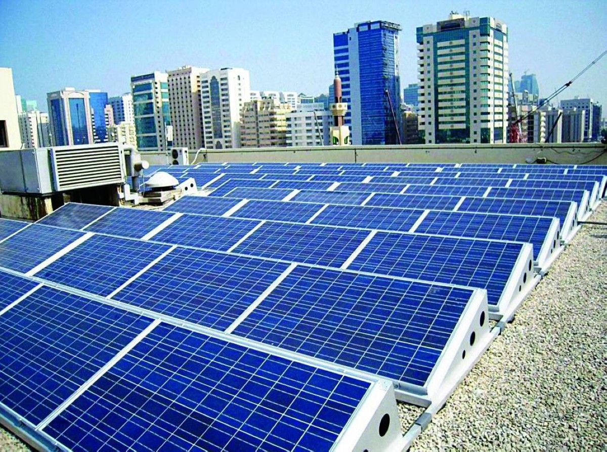 الإمارات ترسّخ ريادتها في الطاقة الشمسية عالمياً