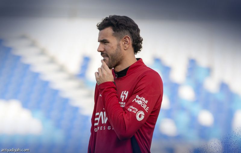 قبل «الكلاسيكو».. ثيو يجري اختبارات قياسية